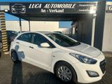 Hyundai i30 blue Basis - Hyundai in Bielefeld