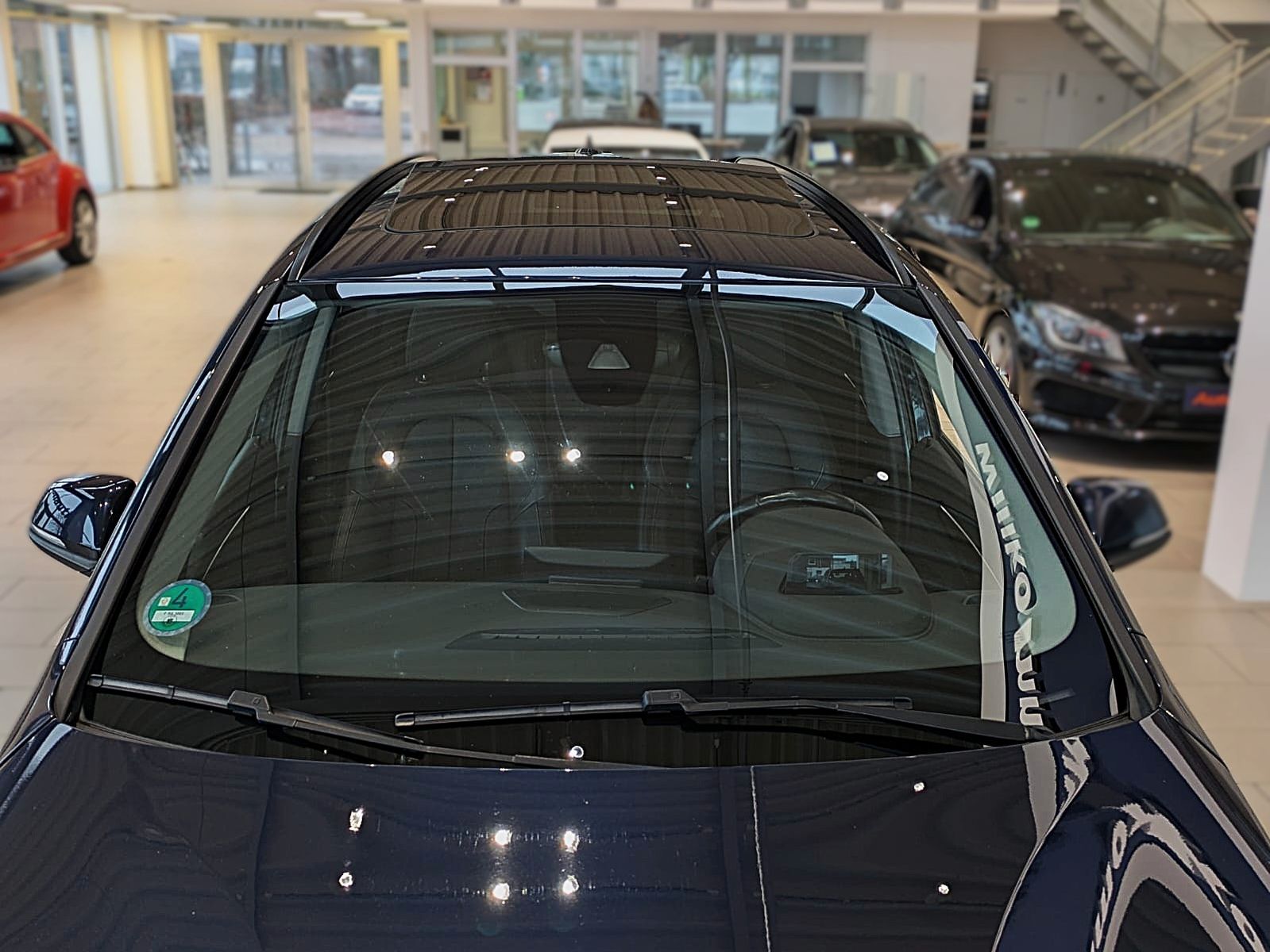 Fahrzeugabbildung BMW 220d Gran Tourer LEDER NAVI HUD PANO LED CAM