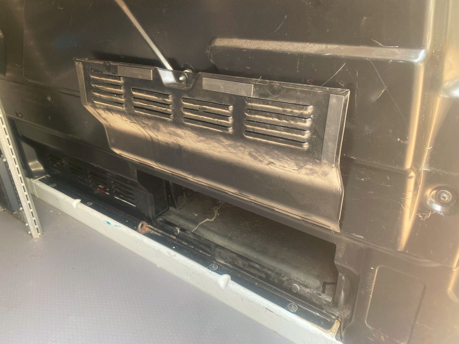 Fahrzeugabbildung Ford Transit Custom Kasten 300 L2 Trend,AHK,Regale