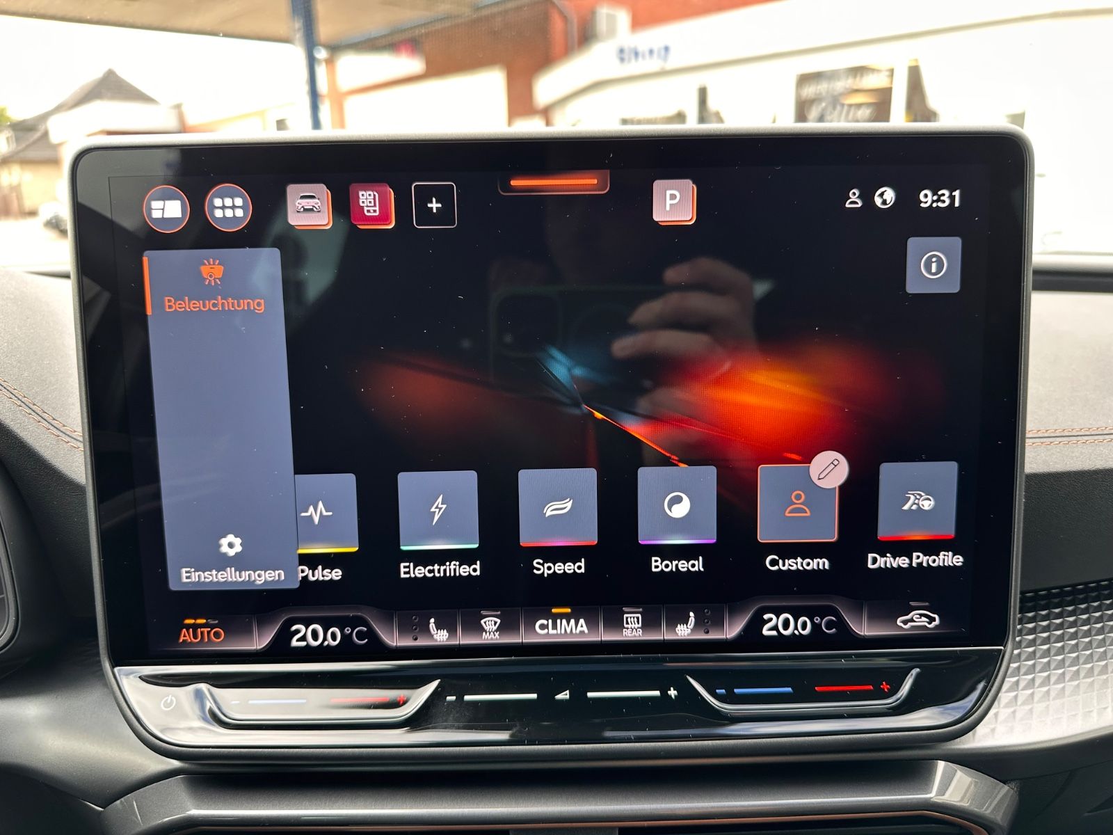 Fahrzeugabbildung CUPRA Leon VZ 2.0 TSI Pano/ACC/APP/LED/RFK/PDC/SHZG