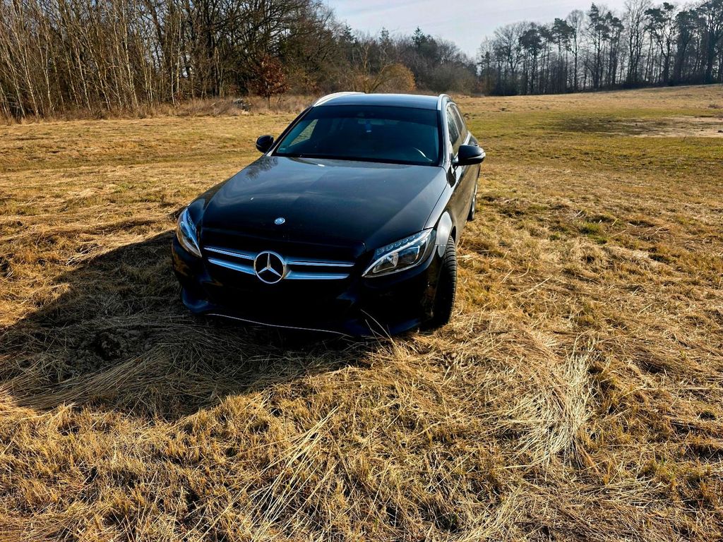 Image of Mercedes-Benz C 220