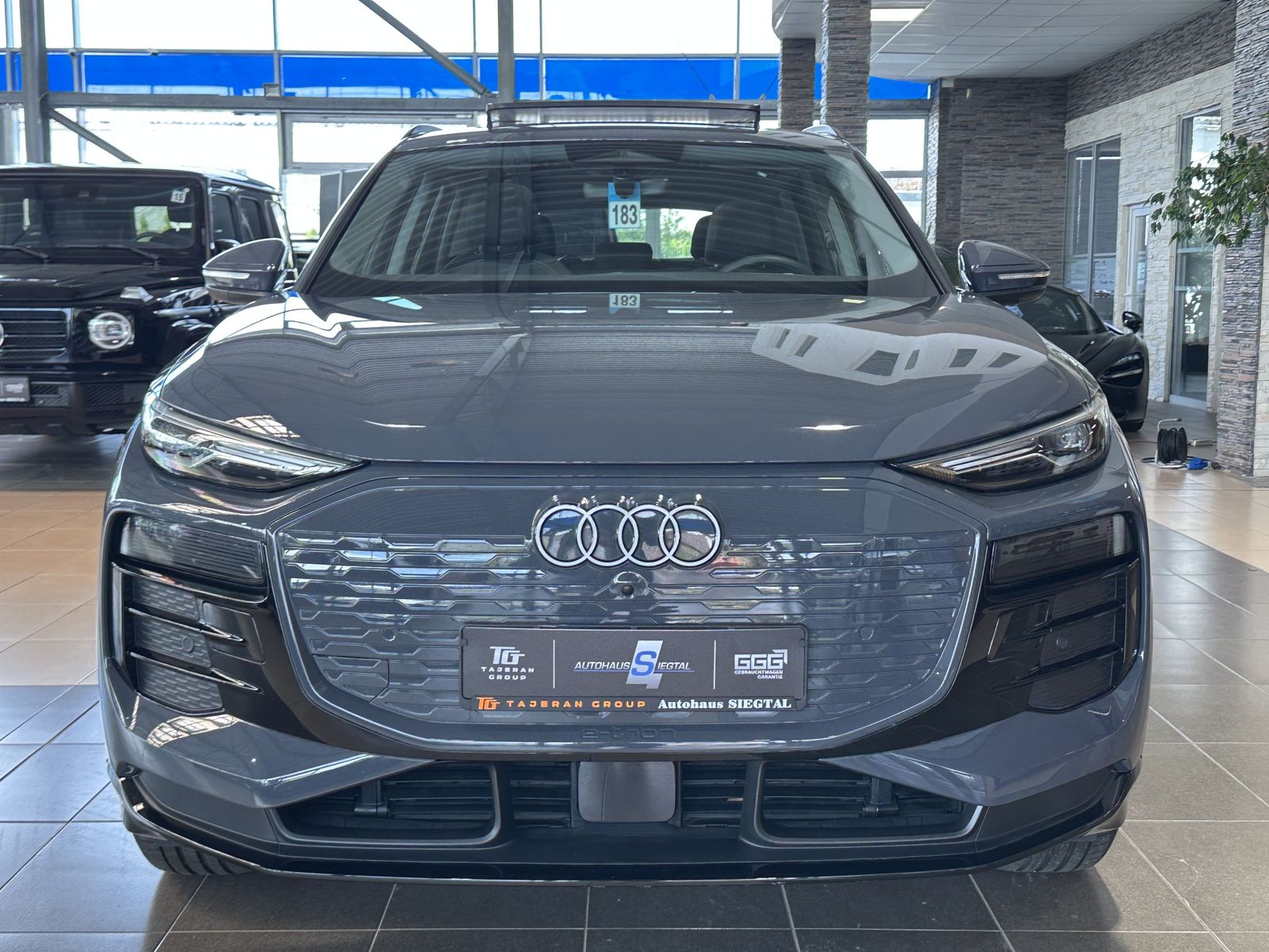 Audi Q6 e-tron Performanc Leder Pano Navi LED SHZ PDC imagem 3