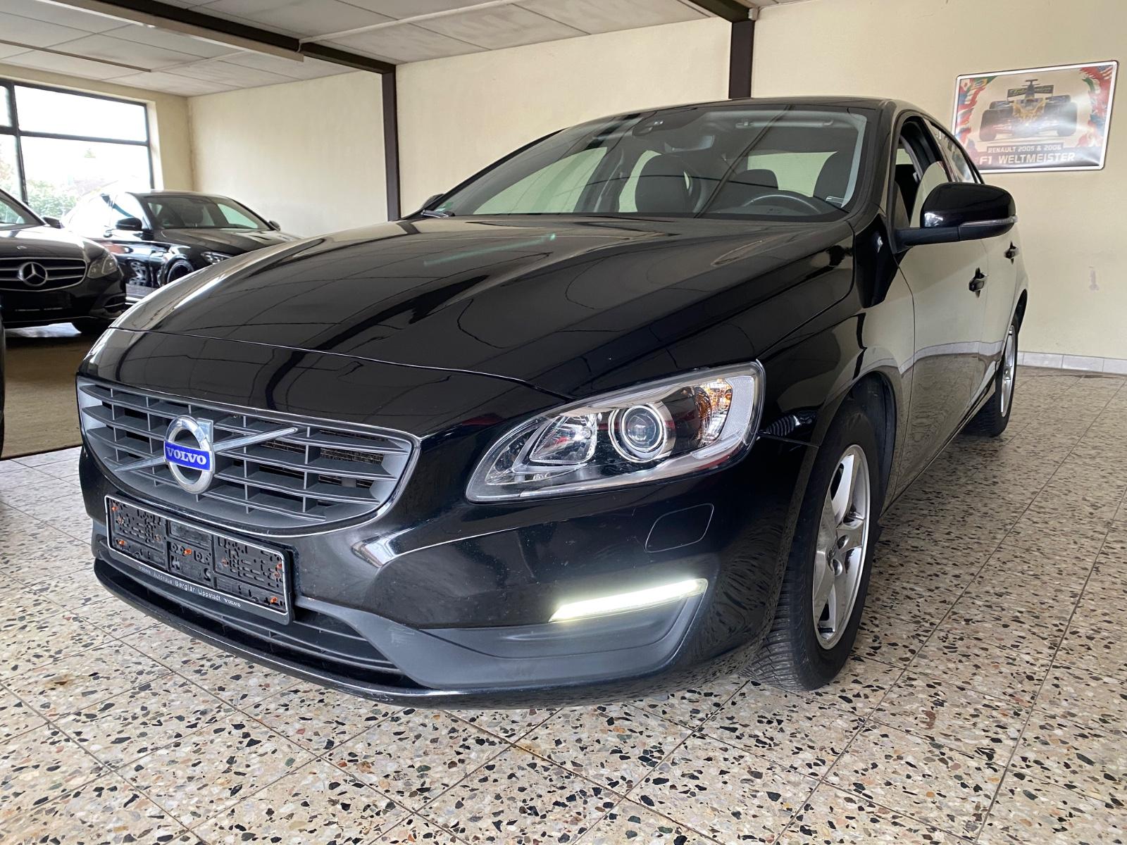 Volvo S60 D3 Automatik Kinetic NAVI XENON TÜV-NEU