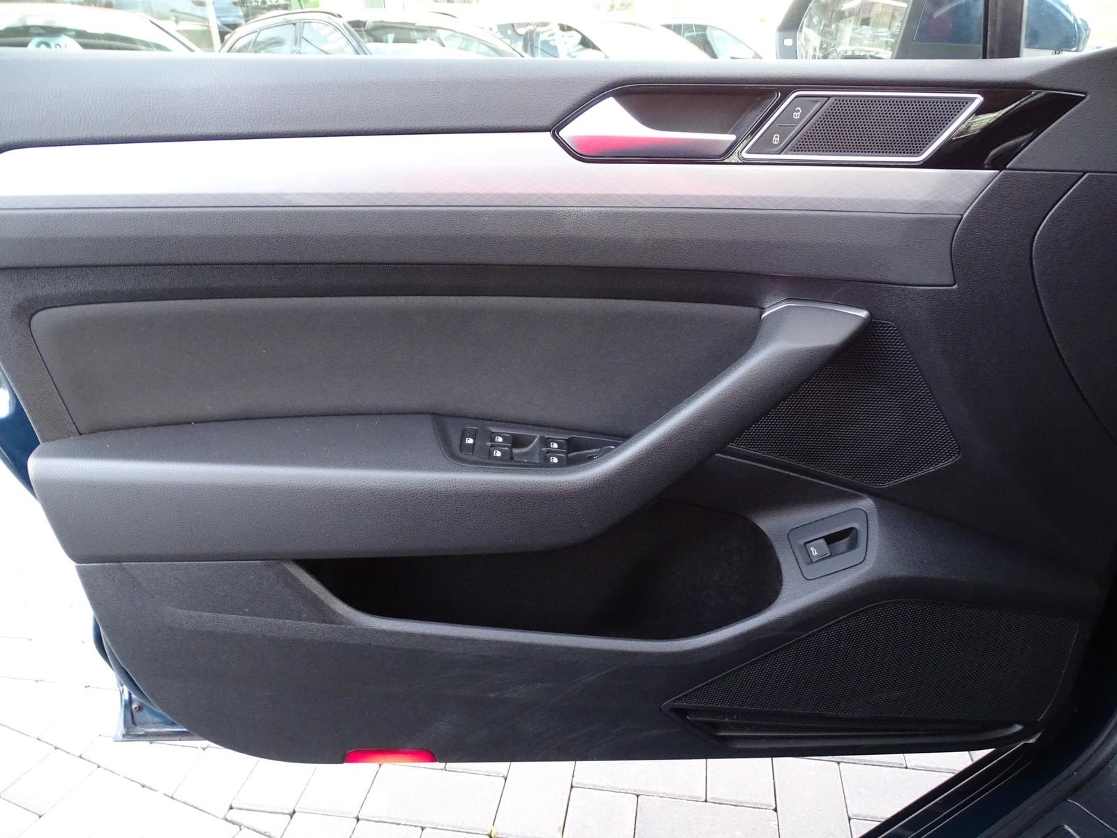 Volkswagen Passat 1.5 16V TSI Business LED ACC Navi, миниатюра 28