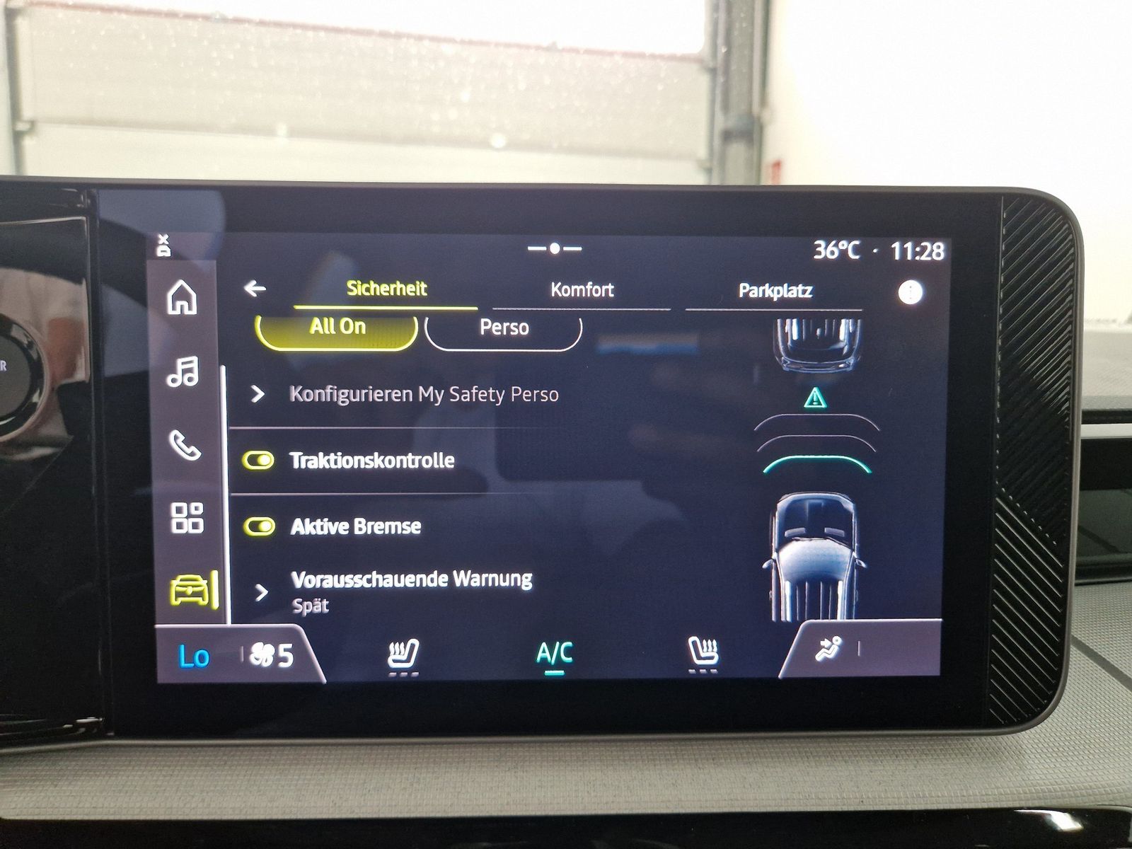 RENAULT R 4 E-Tech Evolution 120 Urban Range – Bild 24