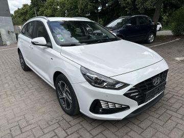Hyundai i30 cw  1.6CRDI DCT+Kamera+Navi+DAB+Autom.+
