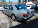 Mercedes-Benz E 500 / 500 E 1. Hand /  SAMMLERFAHRZEUG - Mercedes-Benz E 500 in Hannover