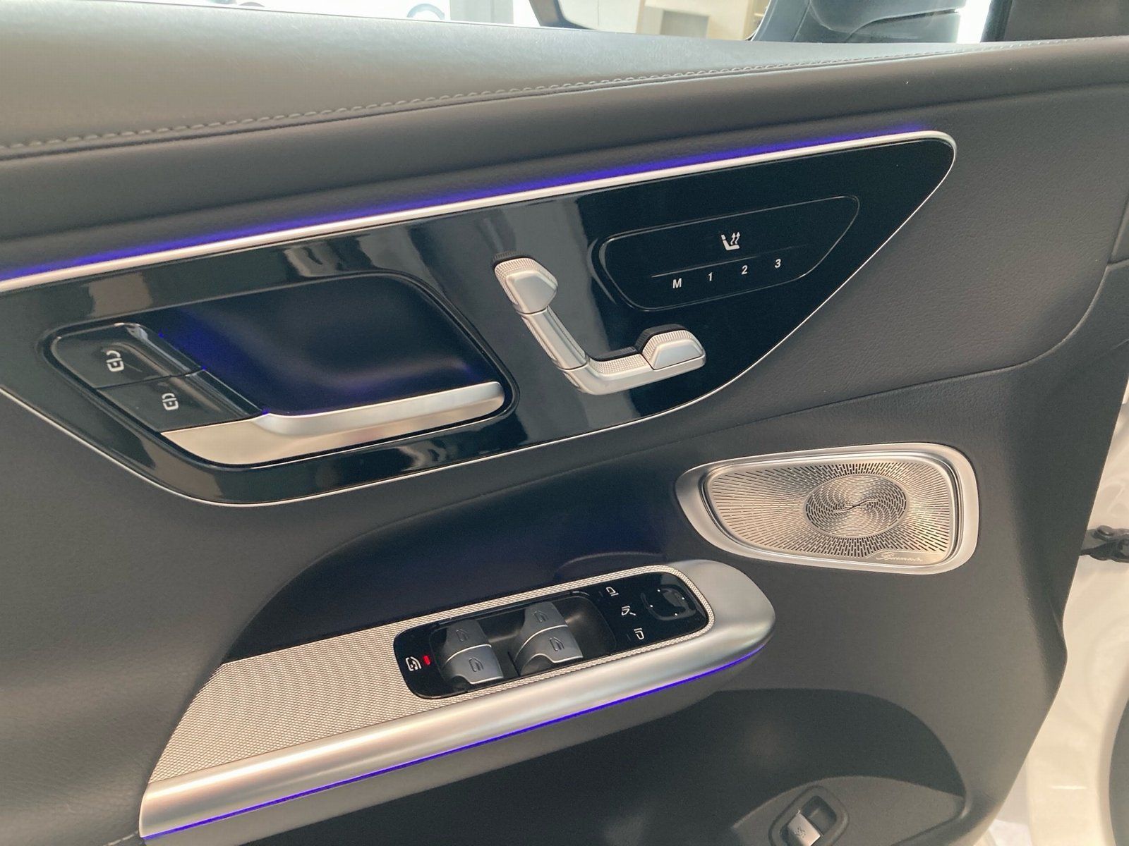 Fahrzeugabbildung Mercedes-Benz GLC 300 4M AMG Plus*Airmatic*HUD*Pano*Distro*360