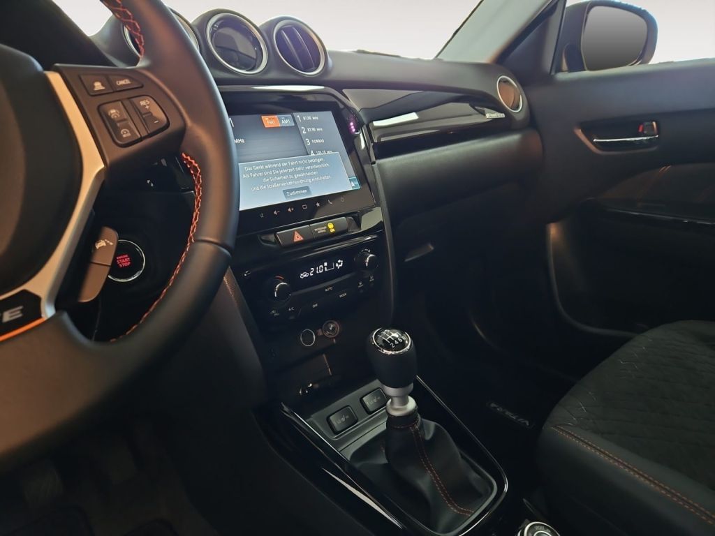 Fahrzeugabbildung Suzuki Vitara 1.4 Hybrid Allrad Comfort+ X-ITE