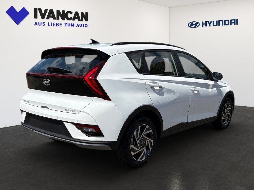 Fahrzeugabbildung Hyundai BAYON 1.0T 100PS DCT Trend Bose Komfort