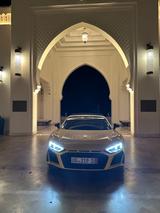 Audi R8 5.2 FSI plus S tronic quattro Spyder -