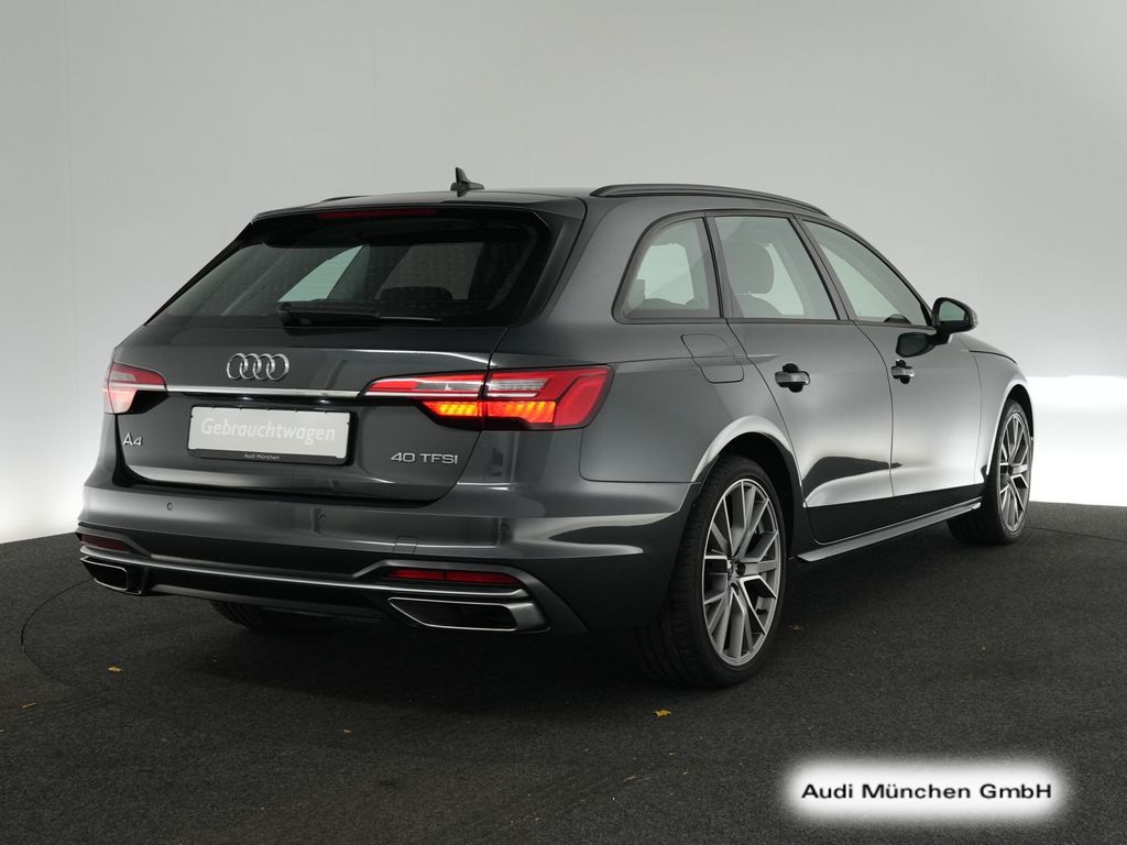 AUDI A4 2023
