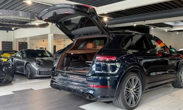 Porsche Cayenne - 6