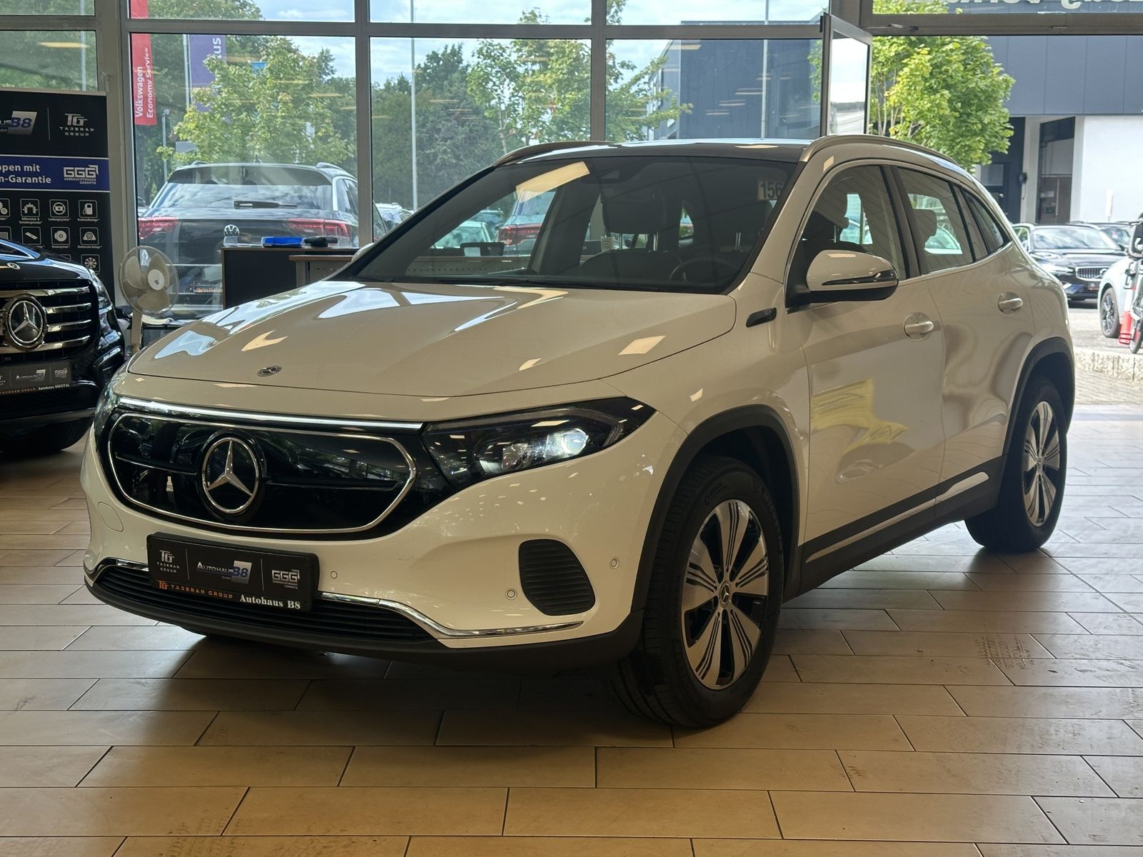 Mercedes-Benz EQA 250 Advanced*Pano*MBUX*CAM*Leder*Navi*SHZ