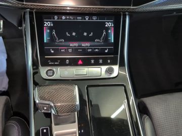Audi Q7 - 11