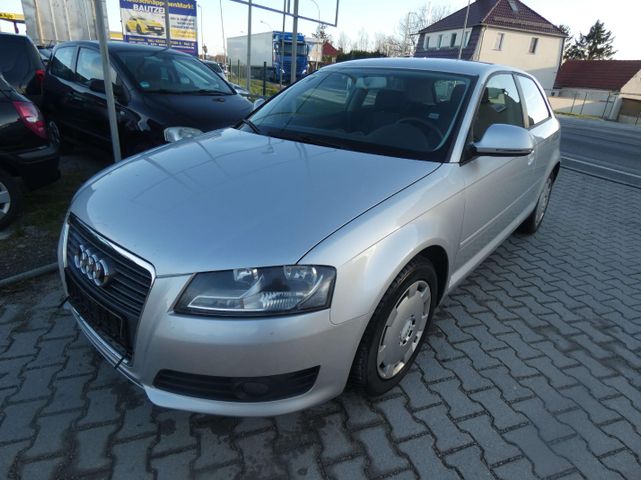 Audi A3 1.6 Attraction Klima Winterräder HU AU Neu