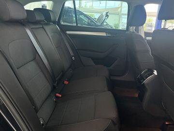 Skoda Superb COMBI 2.0 TDI DSG XENON NAVI ACC AHK