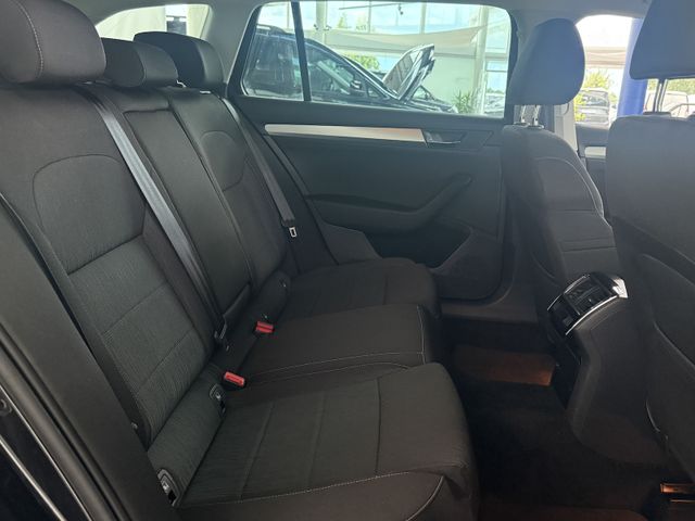 Skoda Superb COMBI 2.0 TDI DSG XENON NAVI ACC AHK