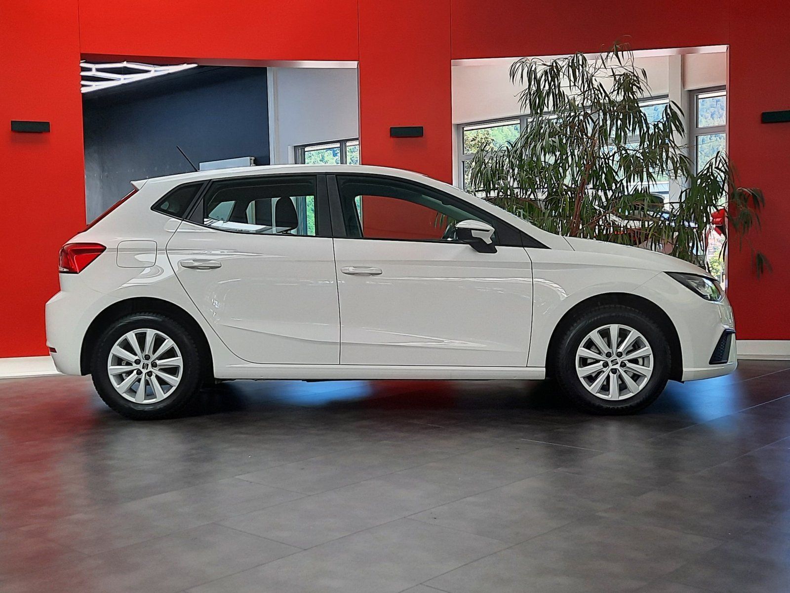 Fahrzeugabbildung SEAT Ibiza Style Edition TSI *Navi*Cam*PDC*LED*ACC*