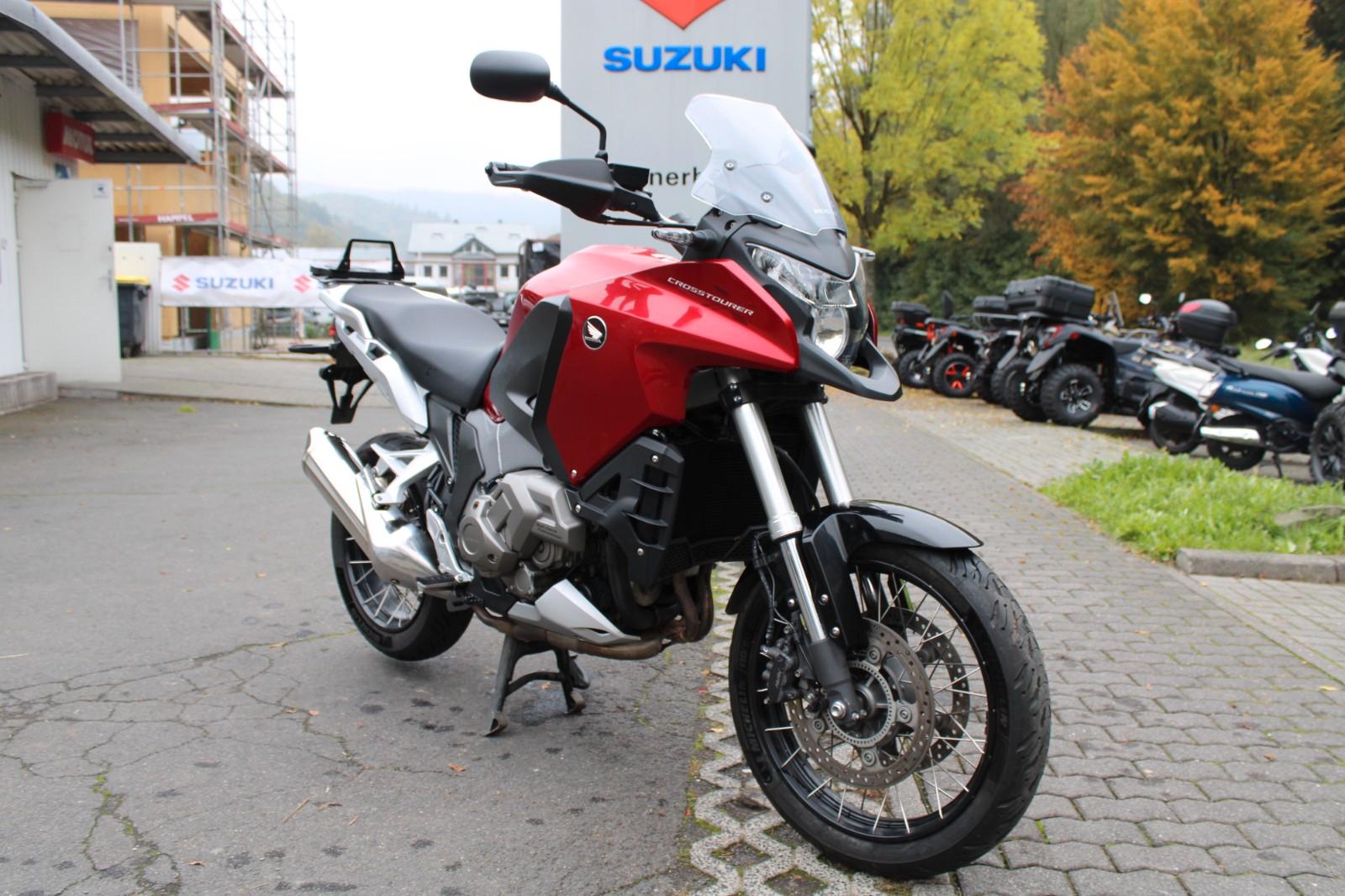Honda VFR1200X Crosstourer DCT 1. Hand