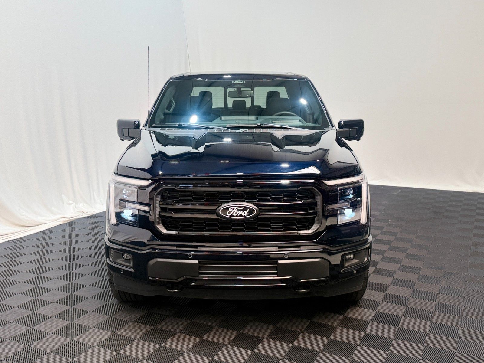 Fahrzeugabbildung Ford F-150 Lariat 5.0L V8  5,5" Black Ed. MY25