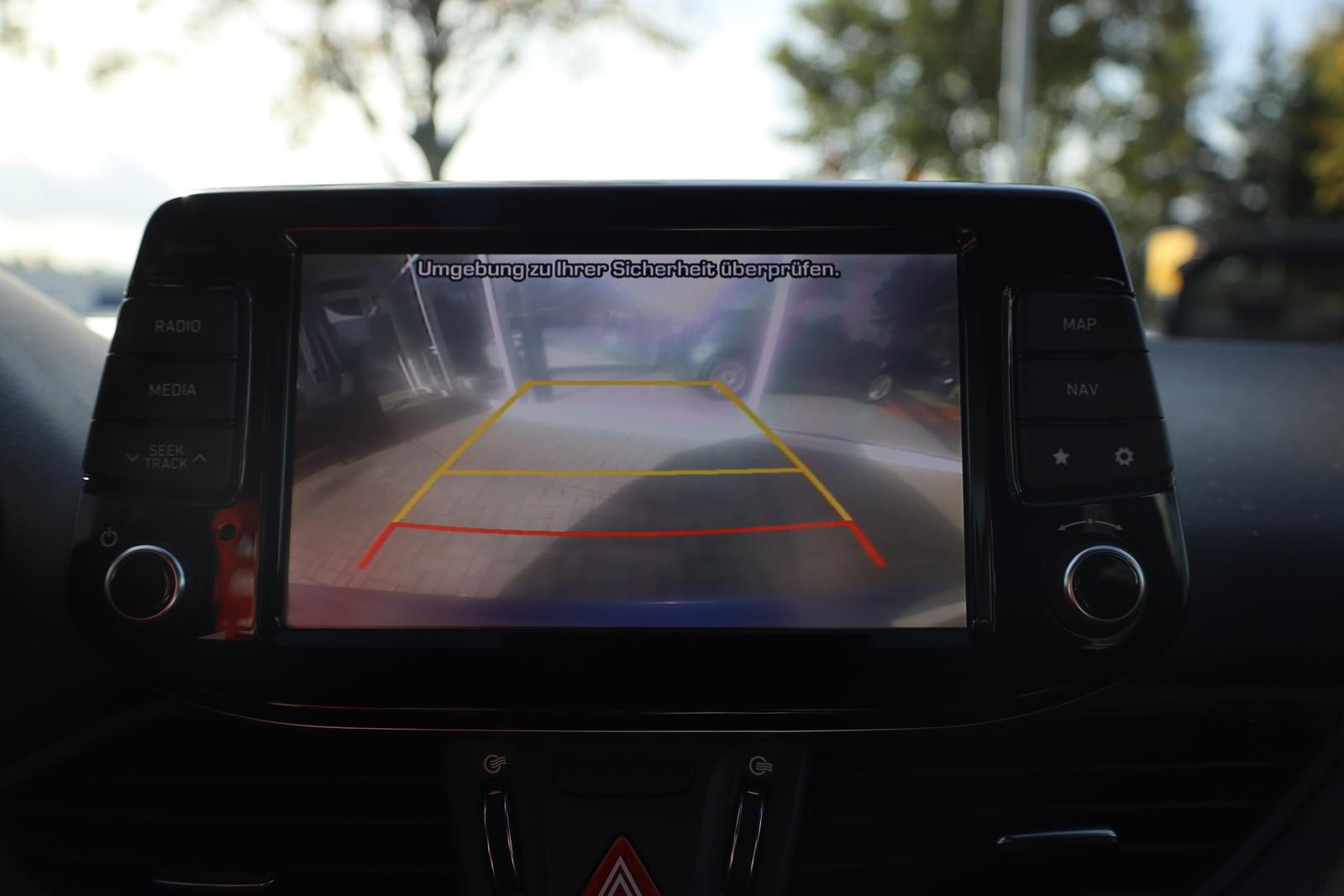 Hyundai i30 1.4 T-GDI Passion + LED Navi Kamera DAB USB