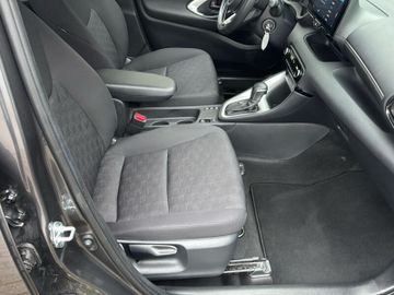Toyota Yaris - 11