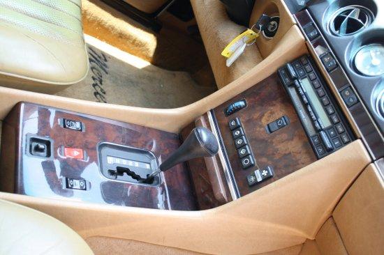 Mercedes-Benz SL 560