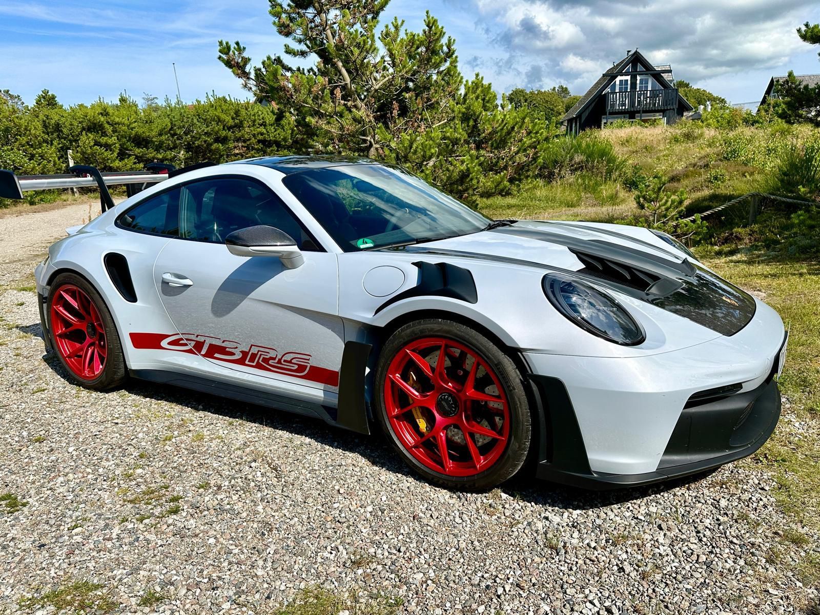 Fahrzeugabbildung Porsche 992/911 GT3 RS-Weissach-Lift-90 Liter-FOLIERT