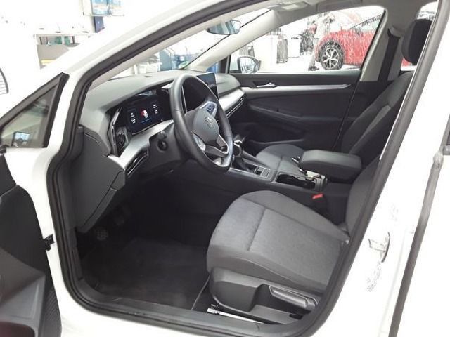 Volkswagen Golf VIII 1.5 TSI Life LED DigCockpit ACC STHZG foto 5
