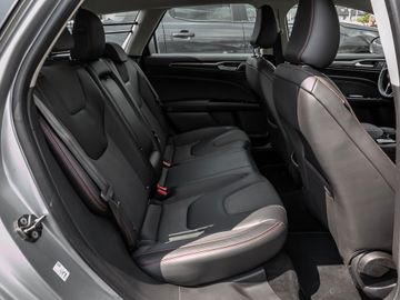 Ford Mondeo Turnier 1.5 ST-Line Spurhalteassi. AHK