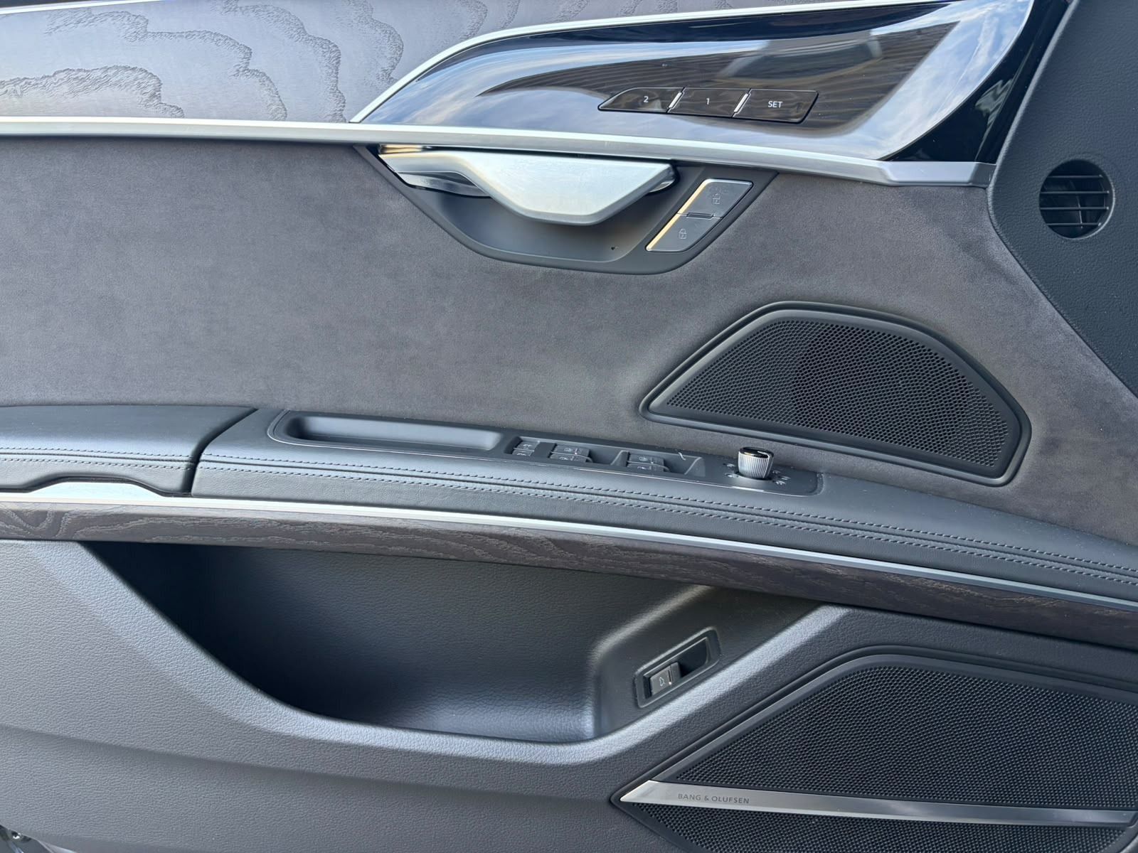 Audi A8 - Bild 8