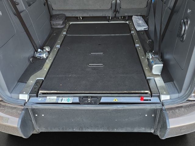 Fahrzeugabbildung Volkswagen Caddy Maxi Rollstuhlrampe