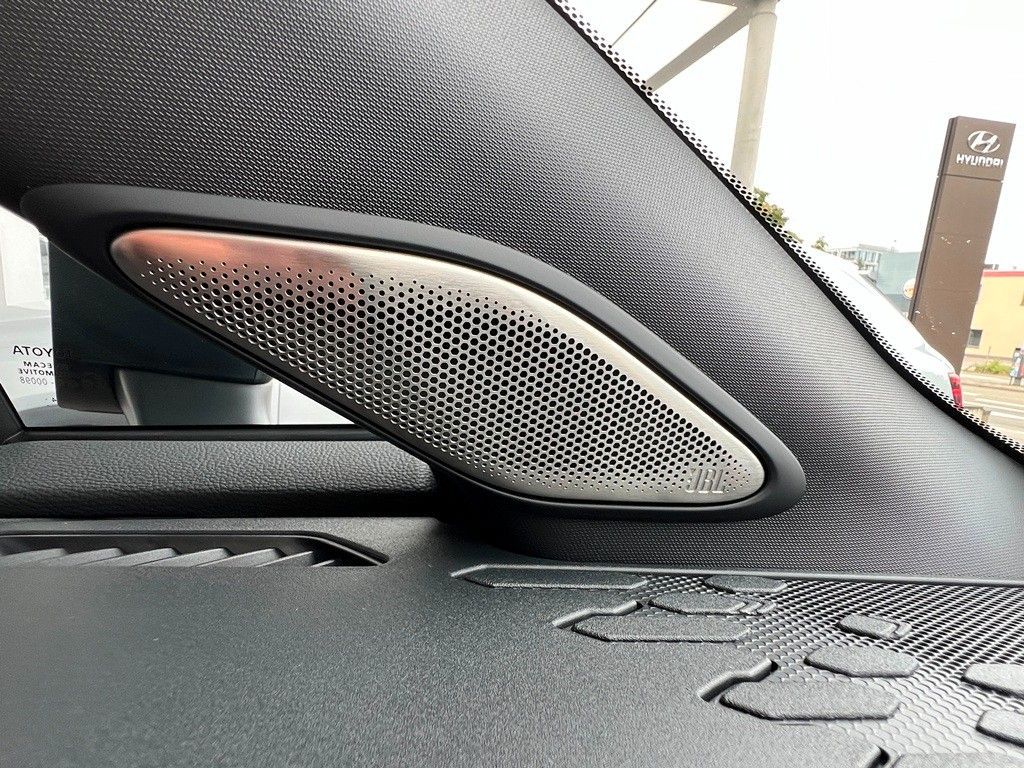 Fahrzeugabbildung Toyota C-HR 2.0 FWD GR Sport Kamera,LED,Matrix,Navi,SHZ