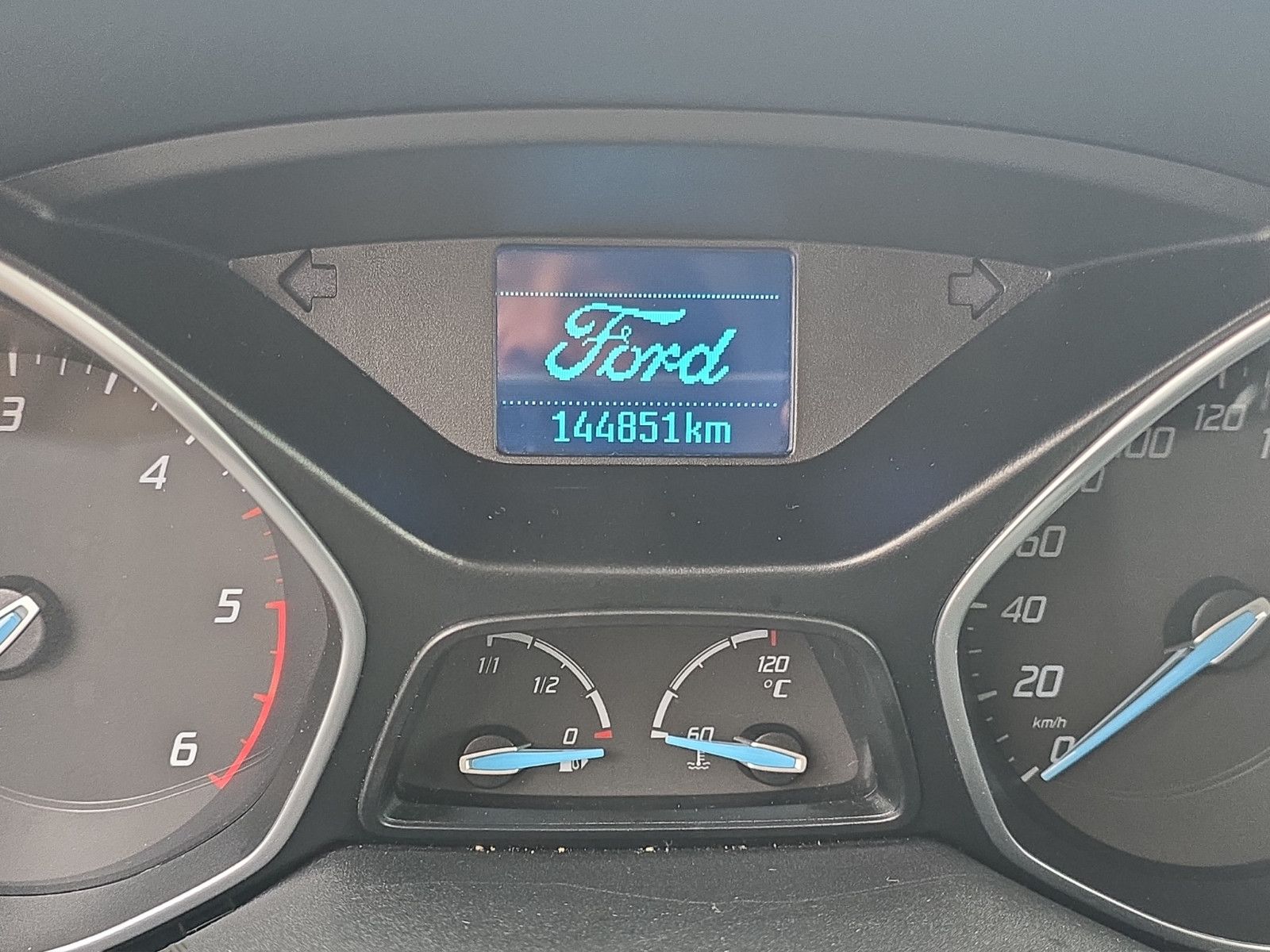 Fahrzeugabbildung Ford Grand C-MAX Titanium 7-SITZER AUTOMATIK TEMPOMAT