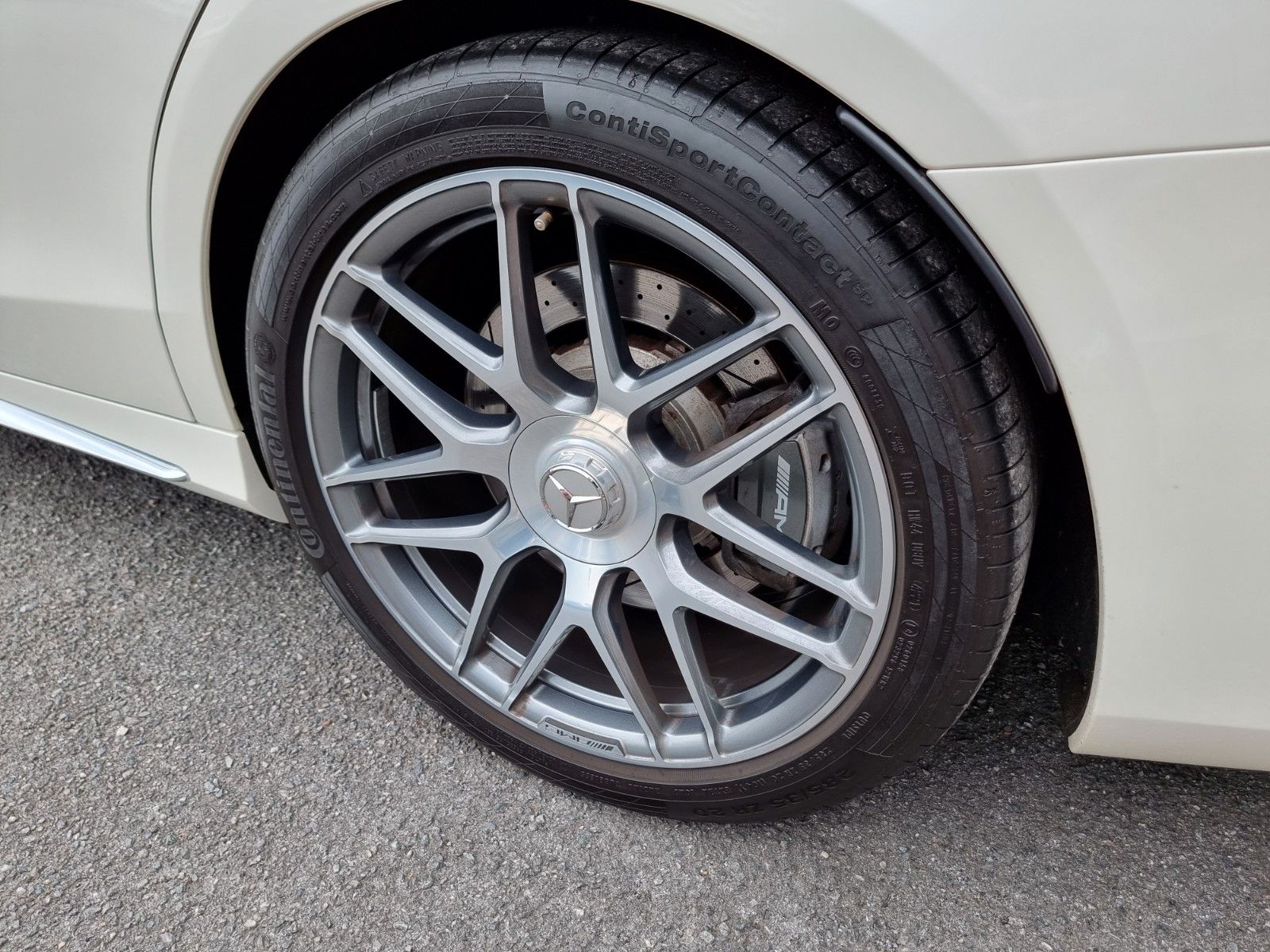 Fahrzeugabbildung Mercedes-Benz S 63 AMG/Facelift ohne OPF/Erstlack/Sammler