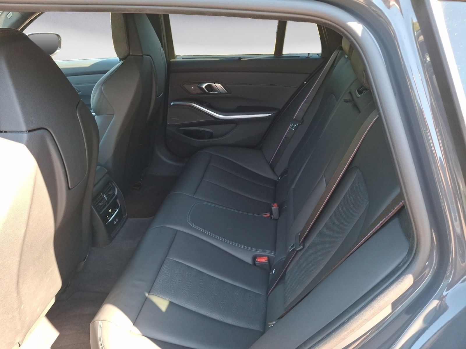 BMW M3 Competition Touring Hifi Leder Kamera PDC Nav foto 14