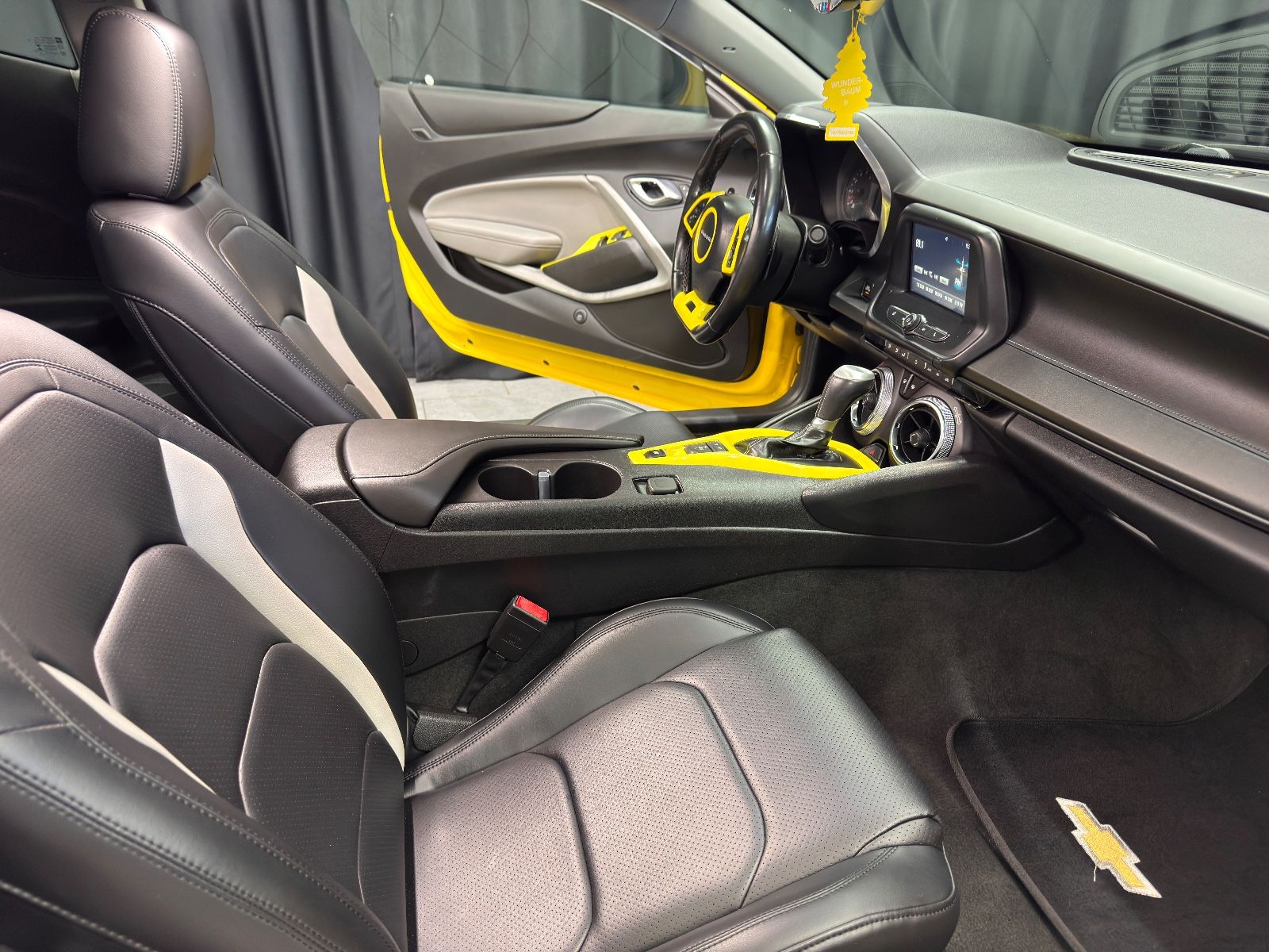 Fahrzeugabbildung Chevrolet Camaro Coupé 3.6L V6|AUTOMATIK|LEDER|NAVI|