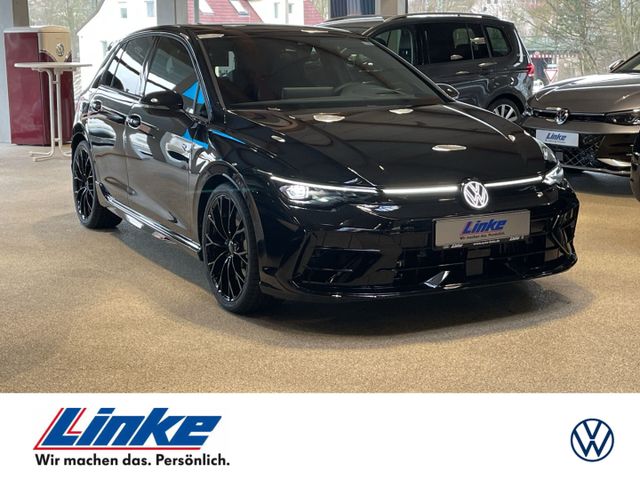 Volkswagen Golf R VIII 2.0 4Motion Black Edition Akrapovice