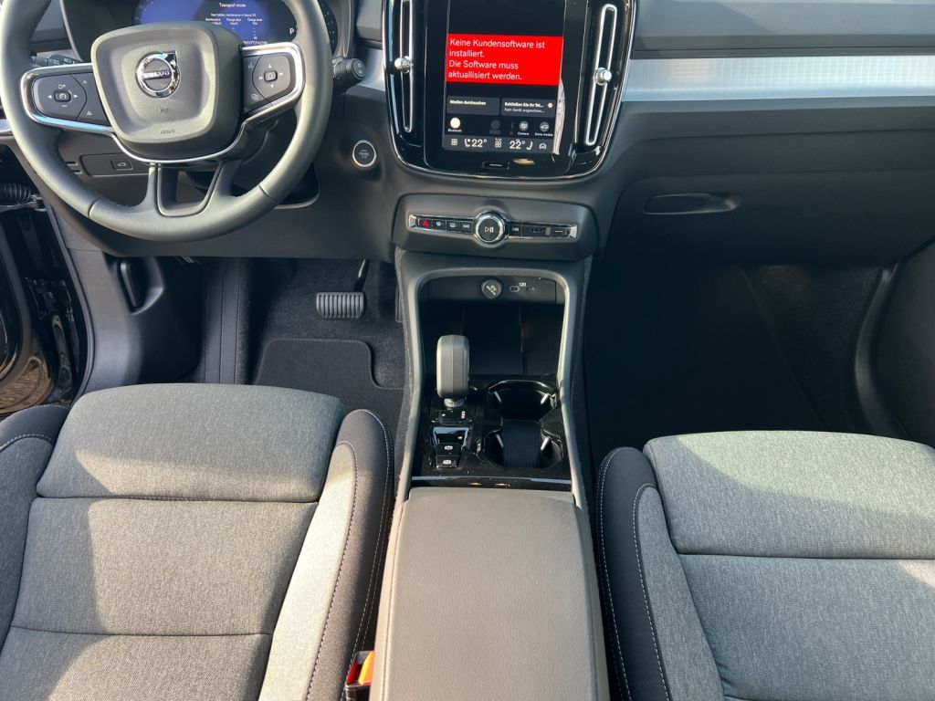 VOLVO XC40 B3 B DKG Plus Black Edition, FHZ VOLVO XC40 B3 B DKG Plus Black Edition, FHZ