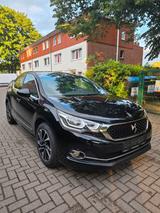 Citroën DS4 1.6 Diesel Automatik / viele Extras / 1.Hand - schwarze Citroën DS4