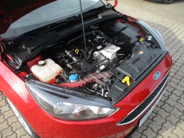 Ford Focus  Trend  Winterpaket + PDC + ALU         PA