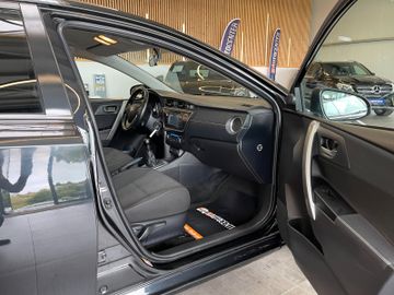Toyota Auris Life+ Lim. 1.6 Edition *AHK*KAMERA*KLIMAA.