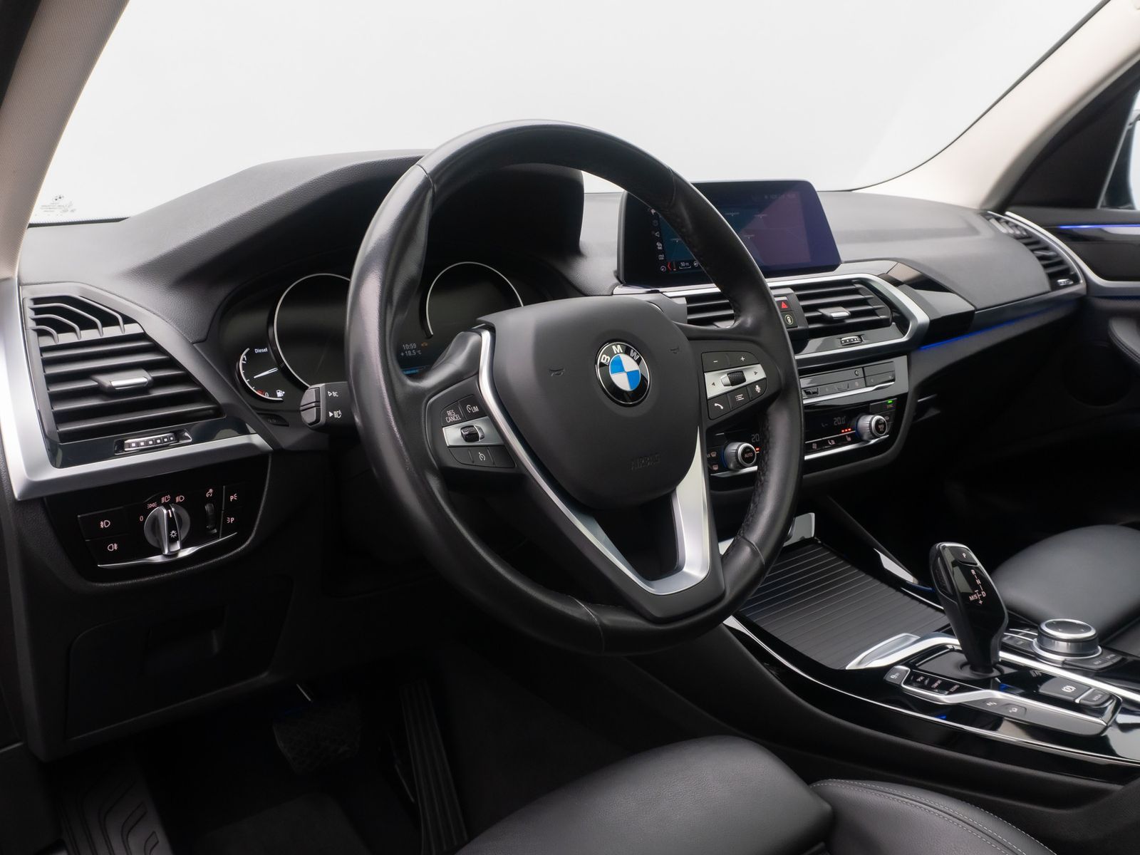 Fahrzeugabbildung BMW X3 xD20d xLine Panorama Sport Individual 18Zoll