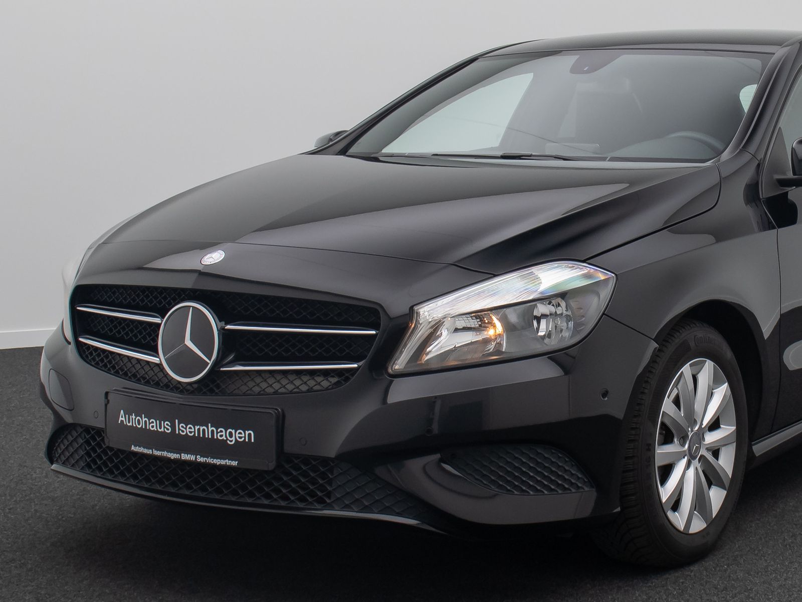 Fahrzeugabbildung Mercedes-Benz A180 BlueEfficiency Navi Sound Tempomat ParkAsst