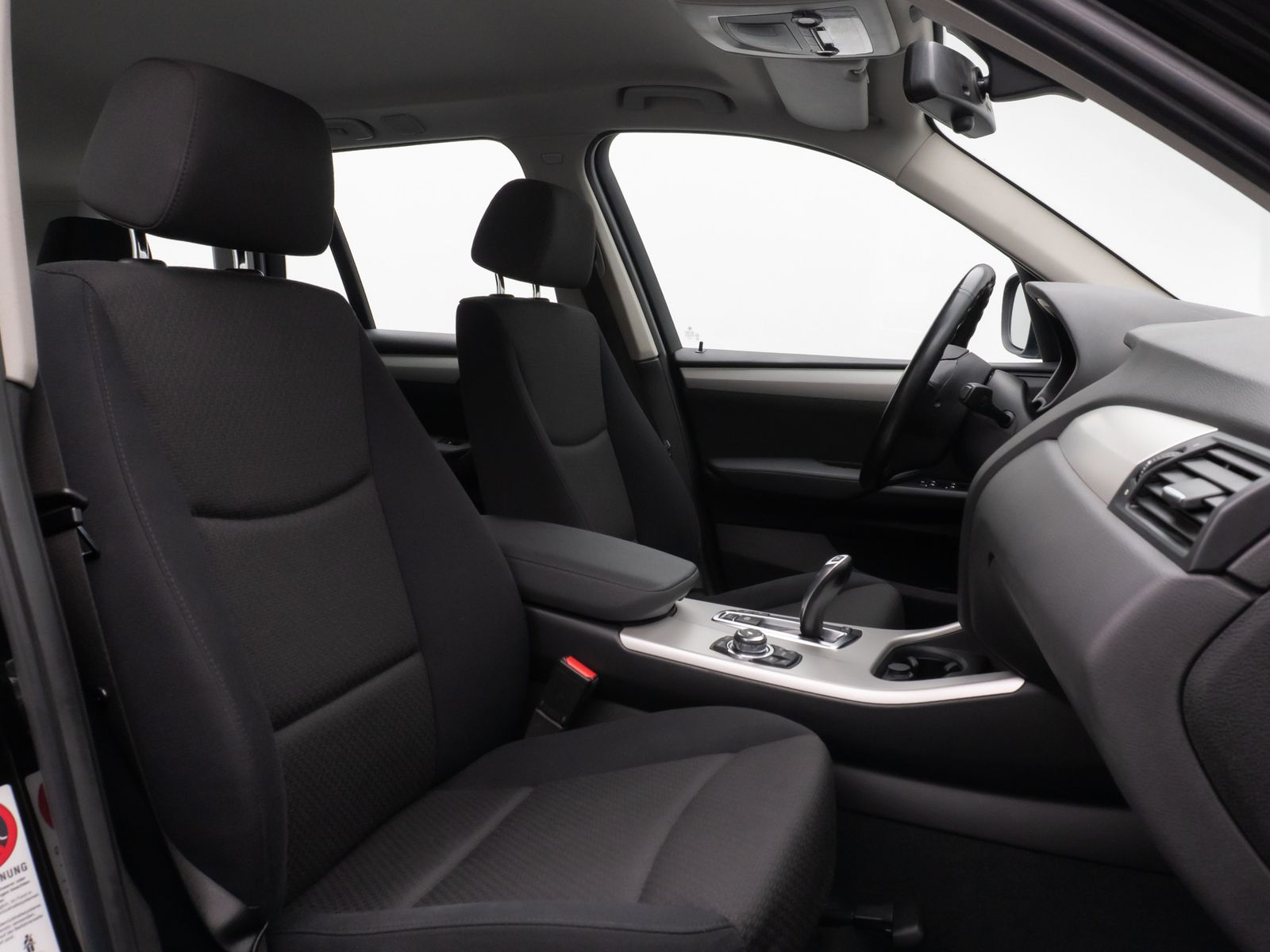 Fahrzeugabbildung BMW X3 xD20d Navi Sitzhzg PDC Tempomat 8Fach