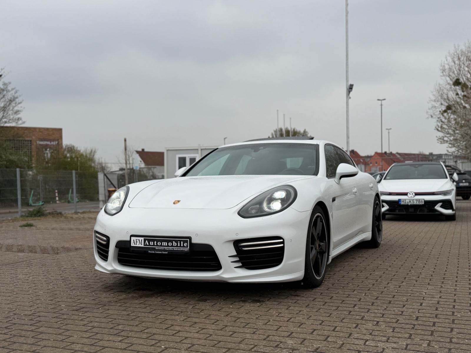 Porsche Panamera GTS 4.8 V8 *CHRONO*PDK*BOSE*BLACK*