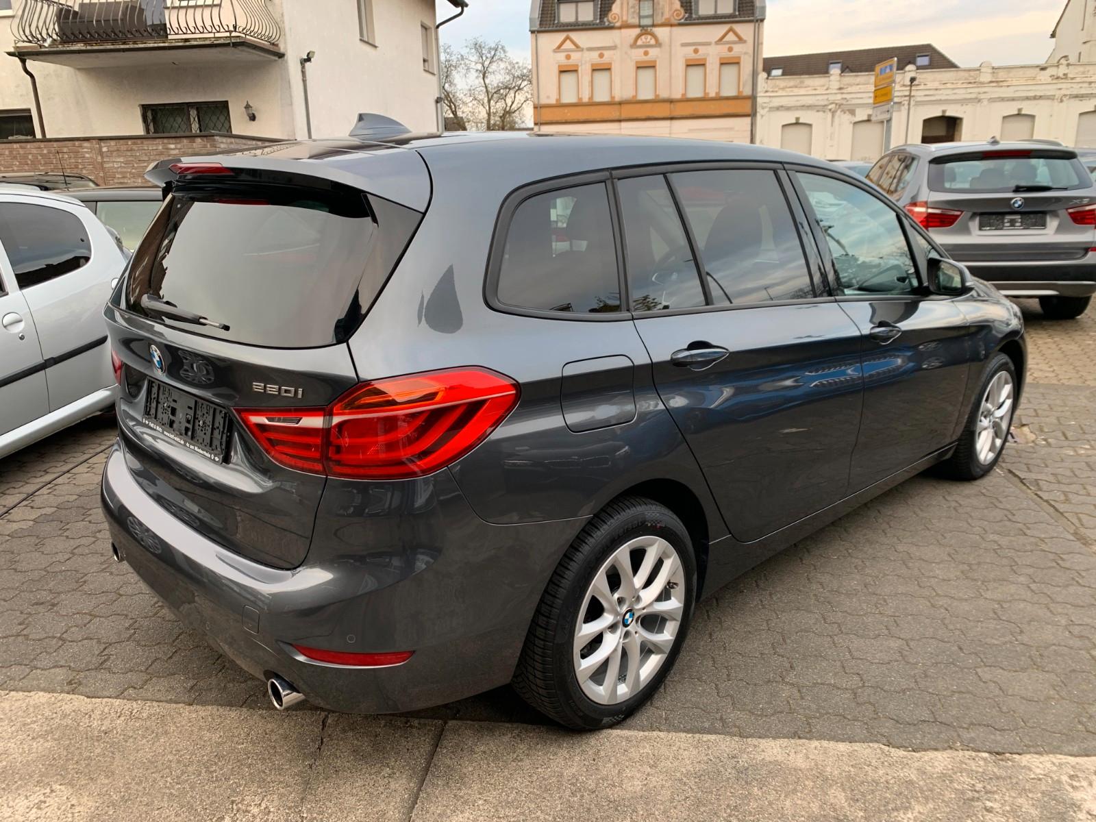 BMW 220i 16V Gran Tourer Automatik 7 Sitzer