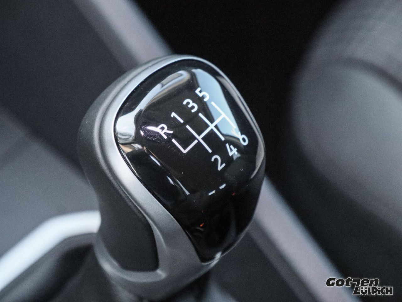 Fahrzeugabbildung Volkswagen Caddy 1.5 TSI Klima AHK App-Connect Winterpaket