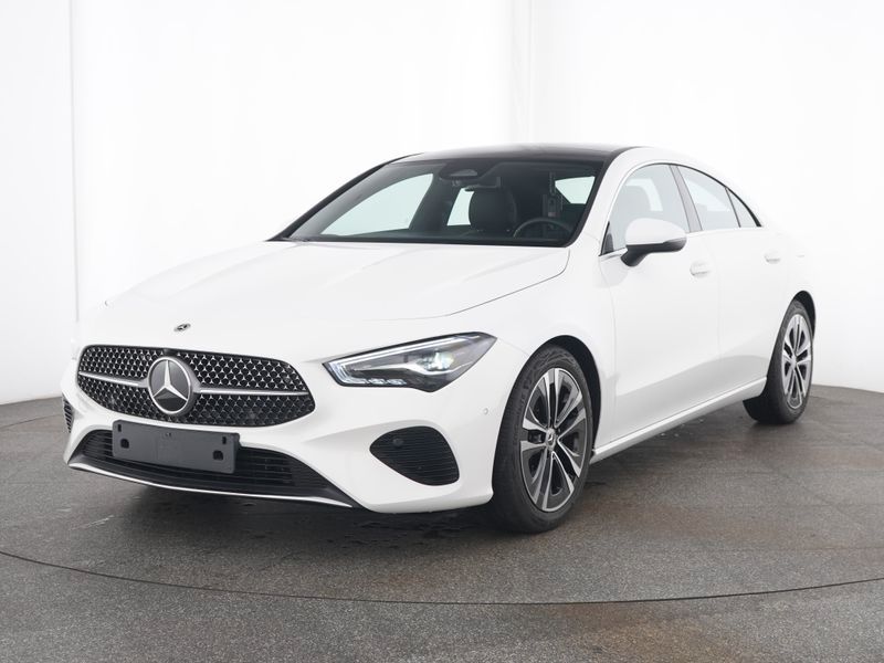 MERCEDES-BENZ CLA 180 Coupé PANO/LED/NAVI/KAMERA